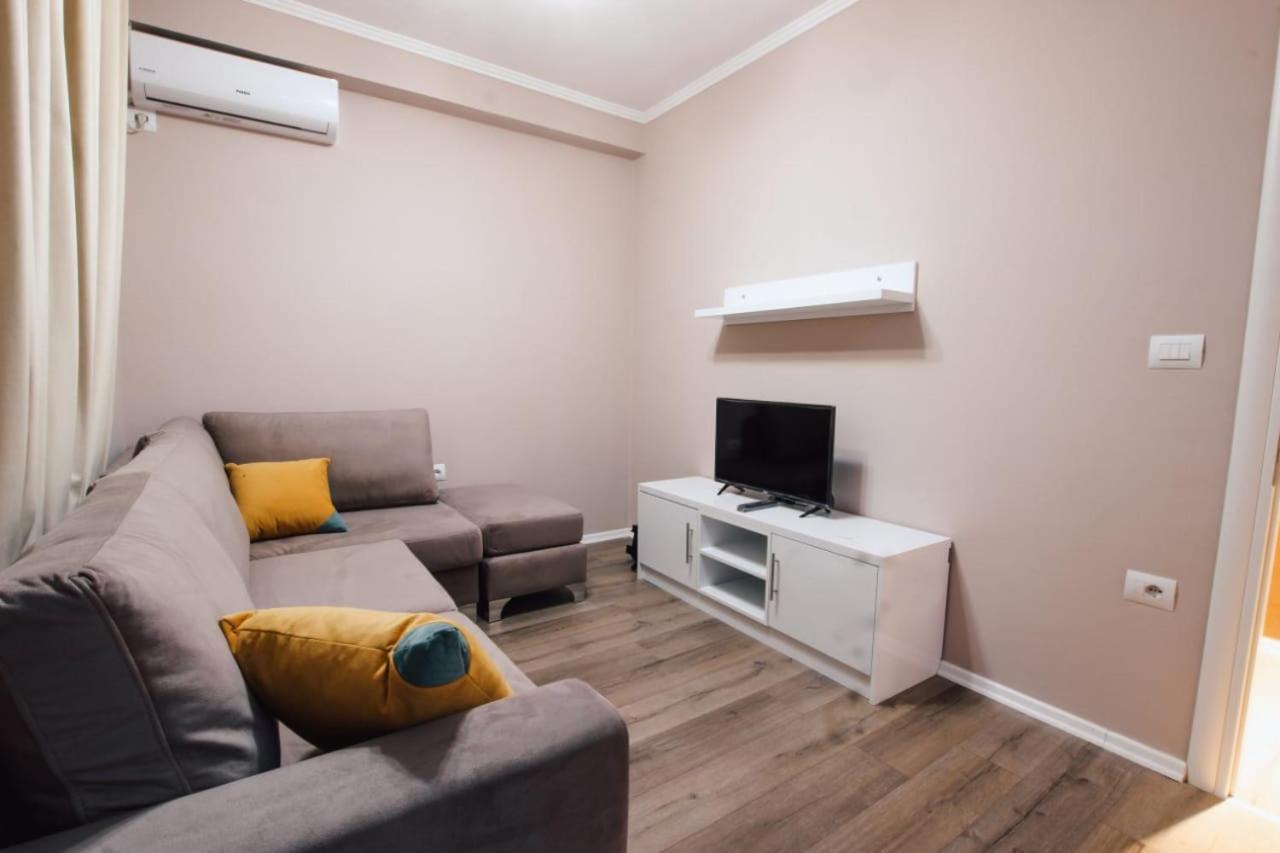 Novs Apartment 1 จีโรคาสเตอร์ ภายนอก รูปภาพ