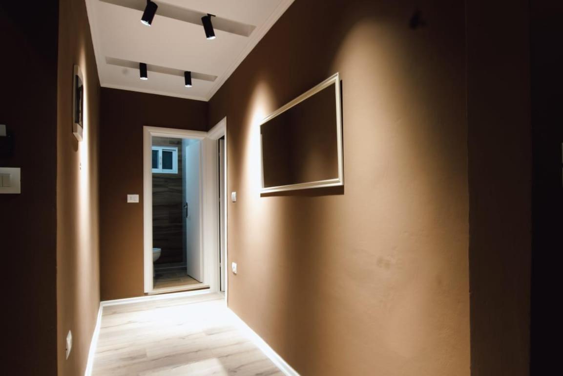 Novs Apartment 1 จีโรคาสเตอร์ ภายนอก รูปภาพ