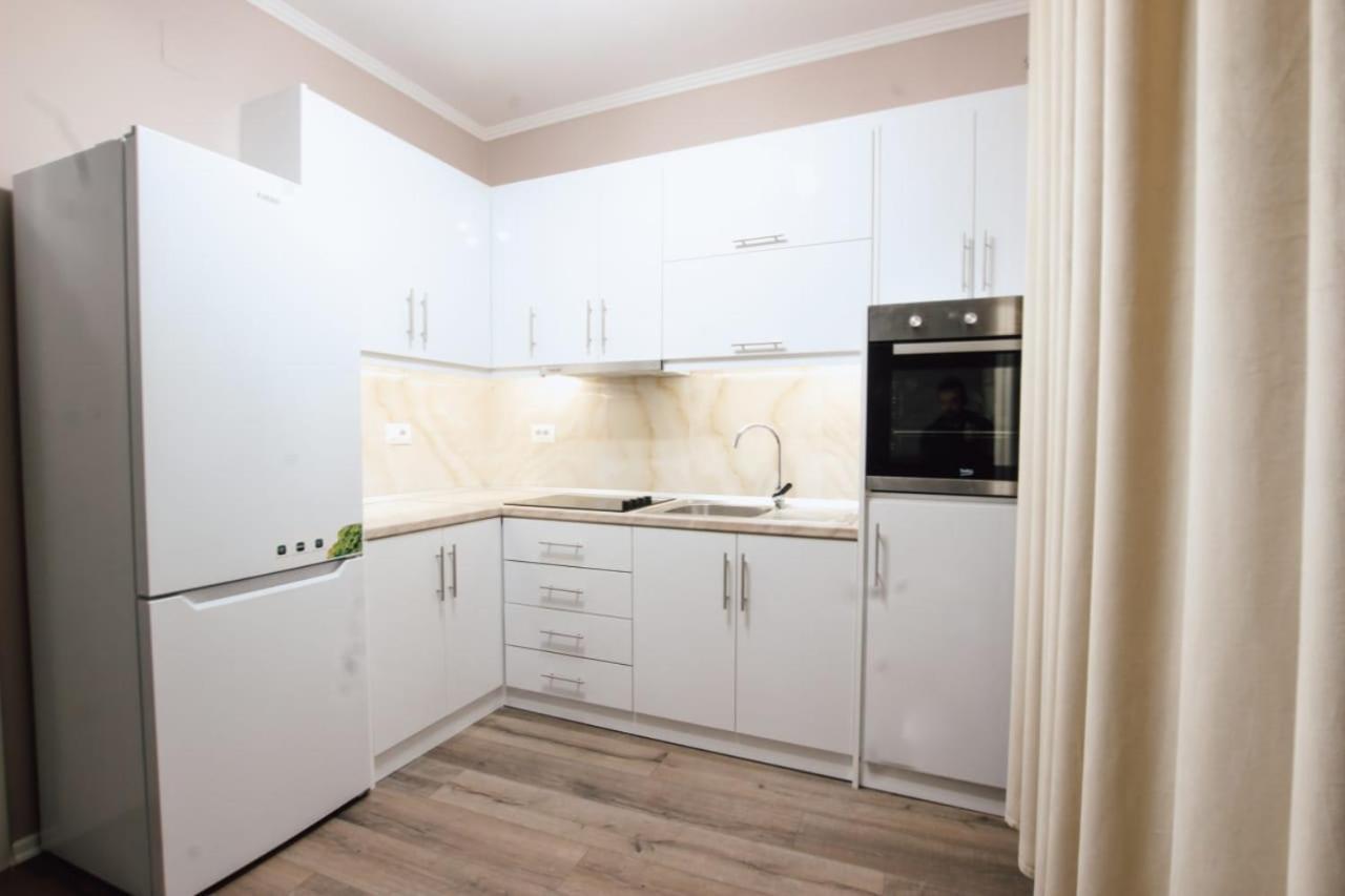 Novs Apartment 1 จีโรคาสเตอร์ ภายนอก รูปภาพ